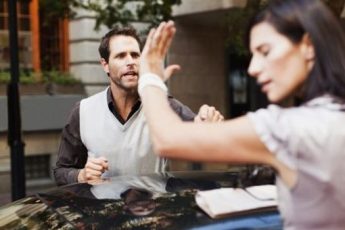 Как реагировать на оскорбления мужа?
