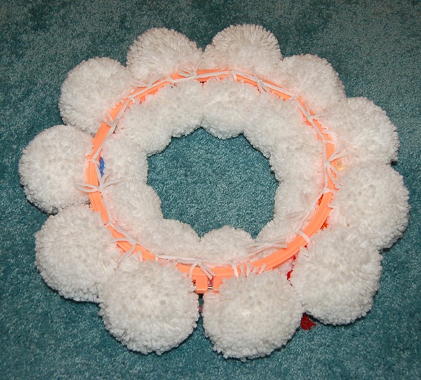 Снеговик своими руками из подручных материалов