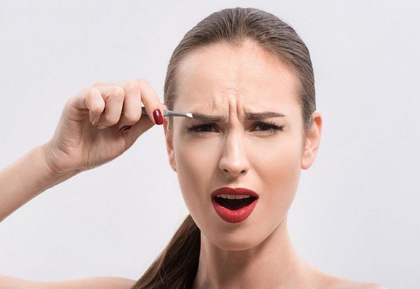 4 основных ошибки в макияже бровей: не повторяйте их