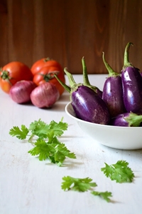 Баклажаны в томатном соусе с чесноком на зиму: фото рецепт консервации