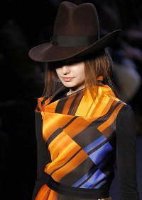 Модные головные уборы осень-зима 2011-2012 Модные головные уборы осень-зима 2011-2012