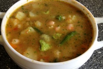 Как готовить фасолевый суп