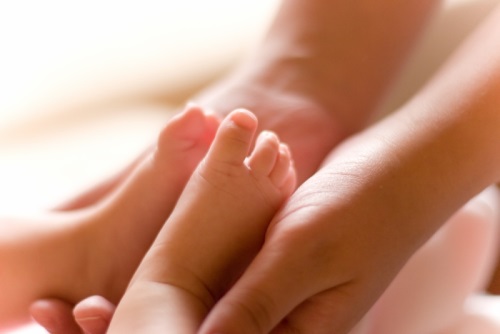 Детский массаж ног: с заботой о своем ребенке
