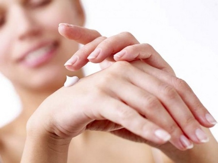 Маска для рук – самая полезная процедура по уходу за кожей рук