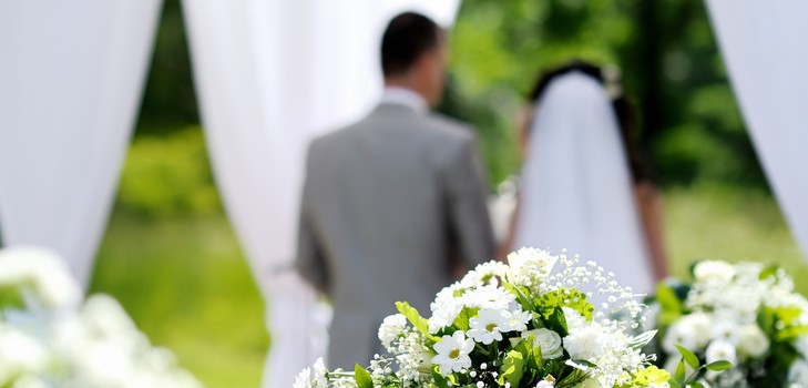 Клятвы на свадьбе: тексты клятв жениха и невесты