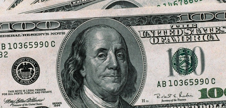 Прогноз доллара к Новому году: чего ждать от валюты в 2016 году?