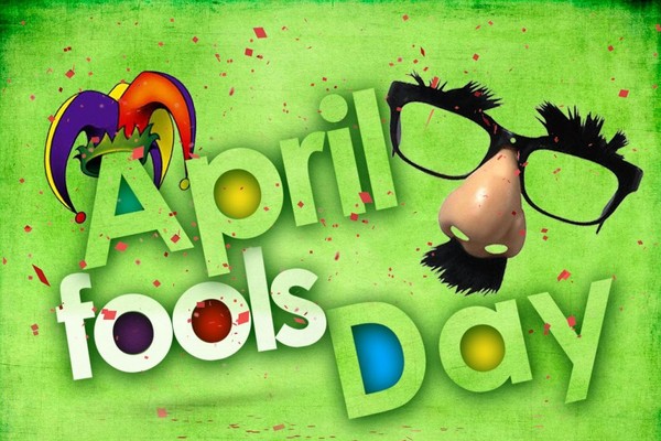 День смеха: лучшие идеи розыгрышей на 1 апреля в школе и офисе. Видео и смс-розыгрыши с 1 апреля для коллег и одноклассников
