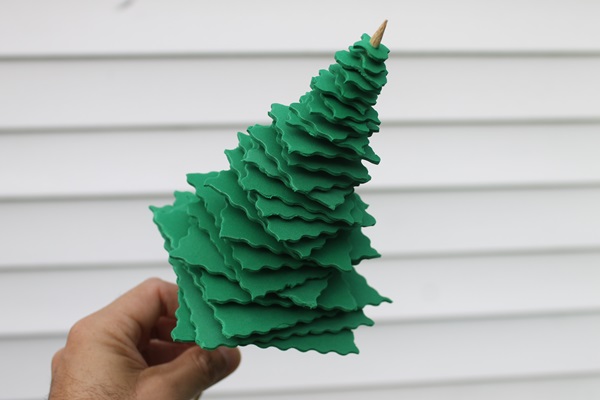 Как сделать новогоднюю елку своими руками