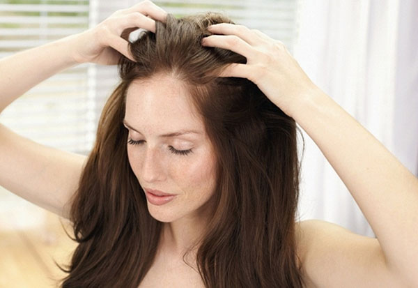 Секрет густых и крепких волос: 5 рутинных правил