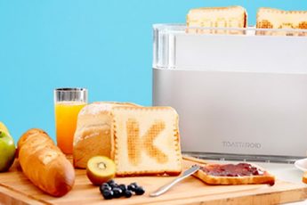 Арт-завтрак с «умным» тостером Toasteroid