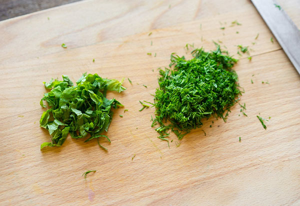 Необычный рецепт: деликатесный салат с тыквой и луком во фритюре