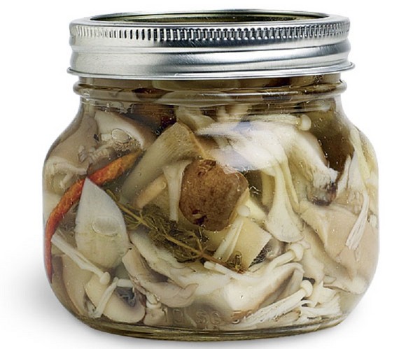 Как мариновать грибы в домашних условиях — рецепты на зиму в банках