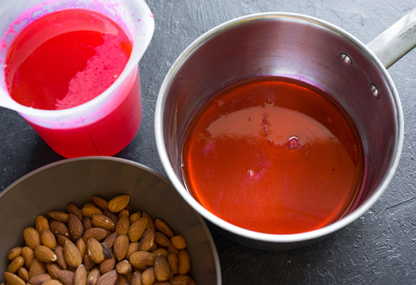 Простой рецепт цветных сахарных орешков
