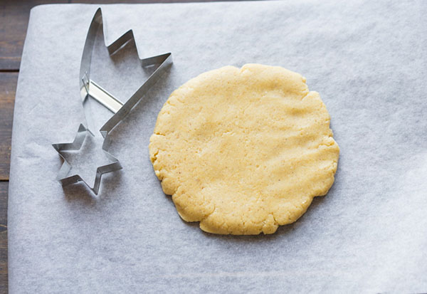 Легкий рецепт новогоднего печенья с пряностями