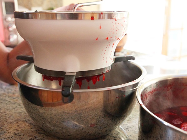 Как варить варенье из сливы с косточкой и без косточек — простые рецепты