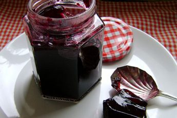 Вкусное желе из черной смородины — рецепты