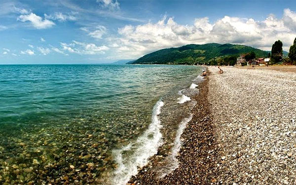 Погода в Абхазии на сентябрь 2018 — прогноз Гидрометцентра на начало и конец месяца с температурой воды в Черном море