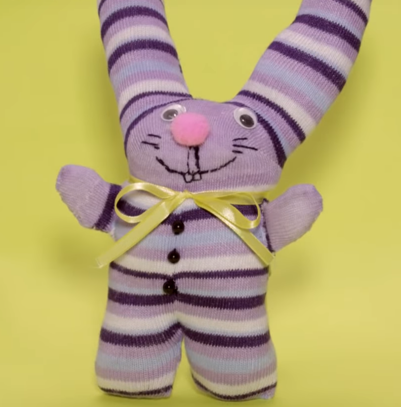 Как сделать мягкую игрушку – зайца из носка