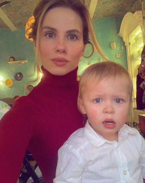 Ольга Казаченко показала подросшего сына: интернет гадает, насколько 2-летний Филипп похож на Вадима Казаченко