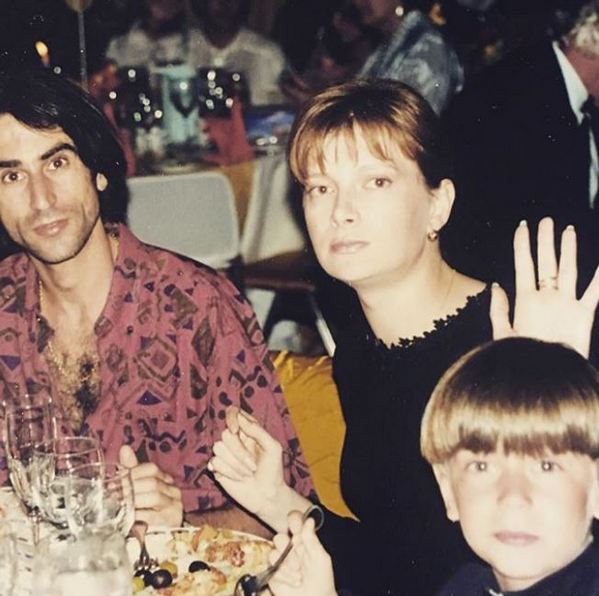 Мама Децла опубликовала редкое архивное фото с мужем и сыном: подписчики отметили сходство рэпера с молодым Александром Толмацким
