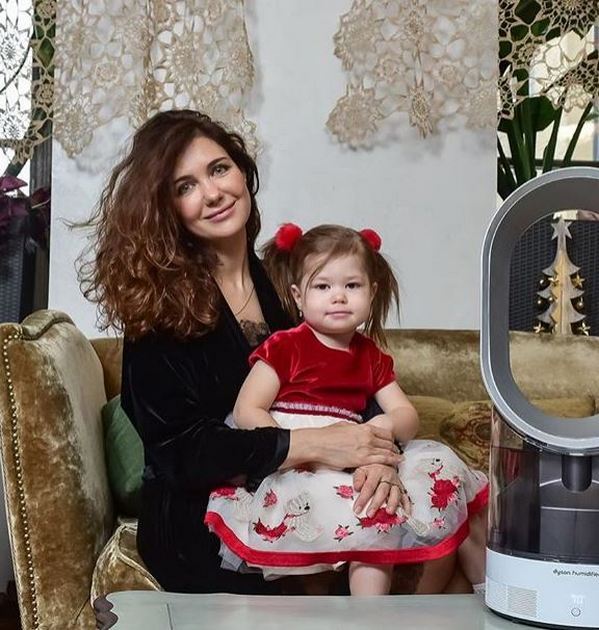 «Похожа на Васю Сталина»: Екатерина Климова показала новое фото младшей дочери