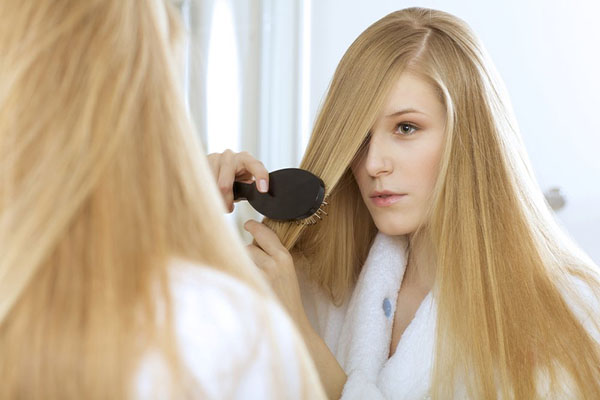 Как остановить сильное выпадение волос у женщин