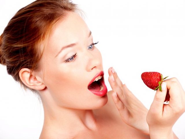 Как быстро отбелить зубы